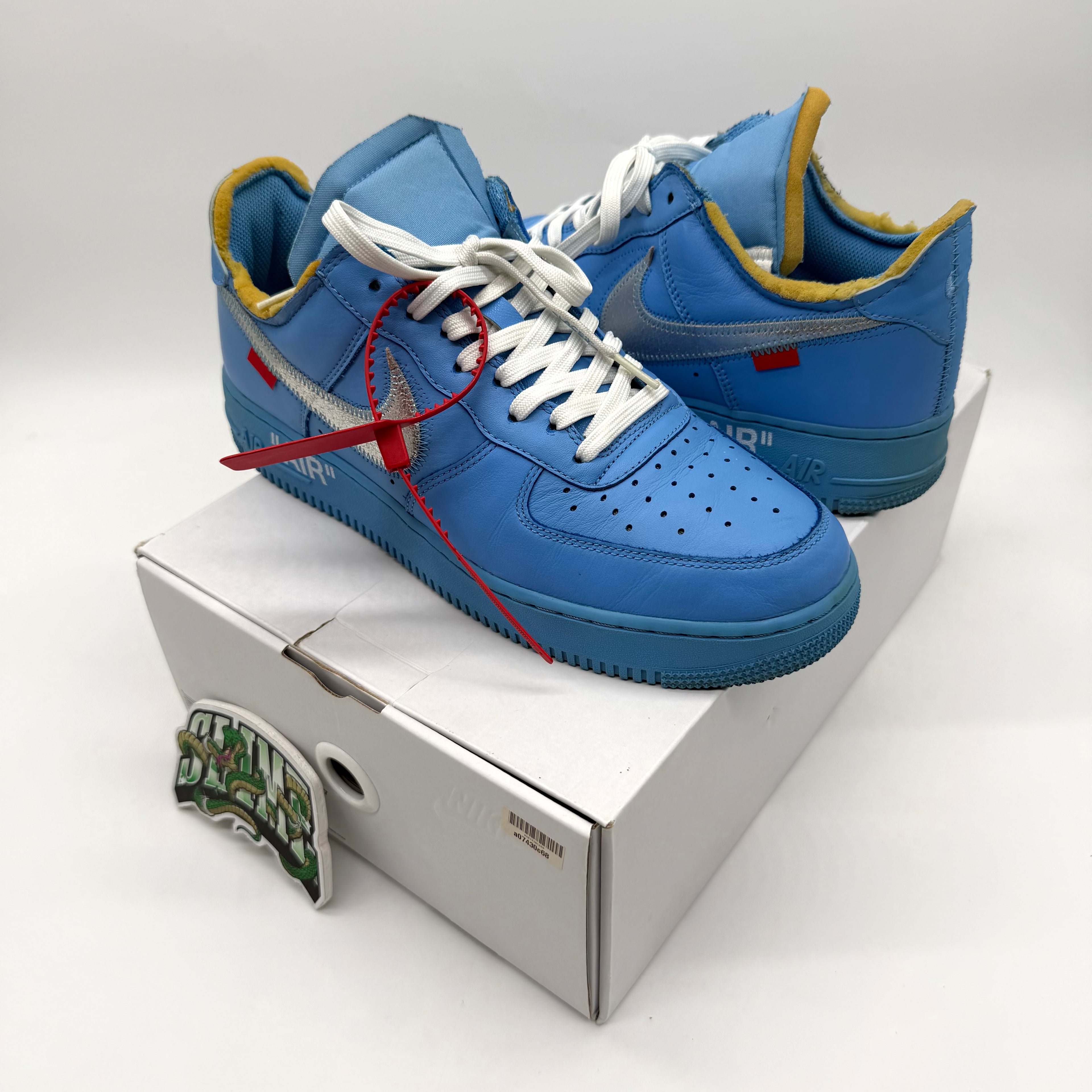 NIKE AIR FORCE 1 X OFF-WHITE UNIVERSITY BLUE MCA 2019