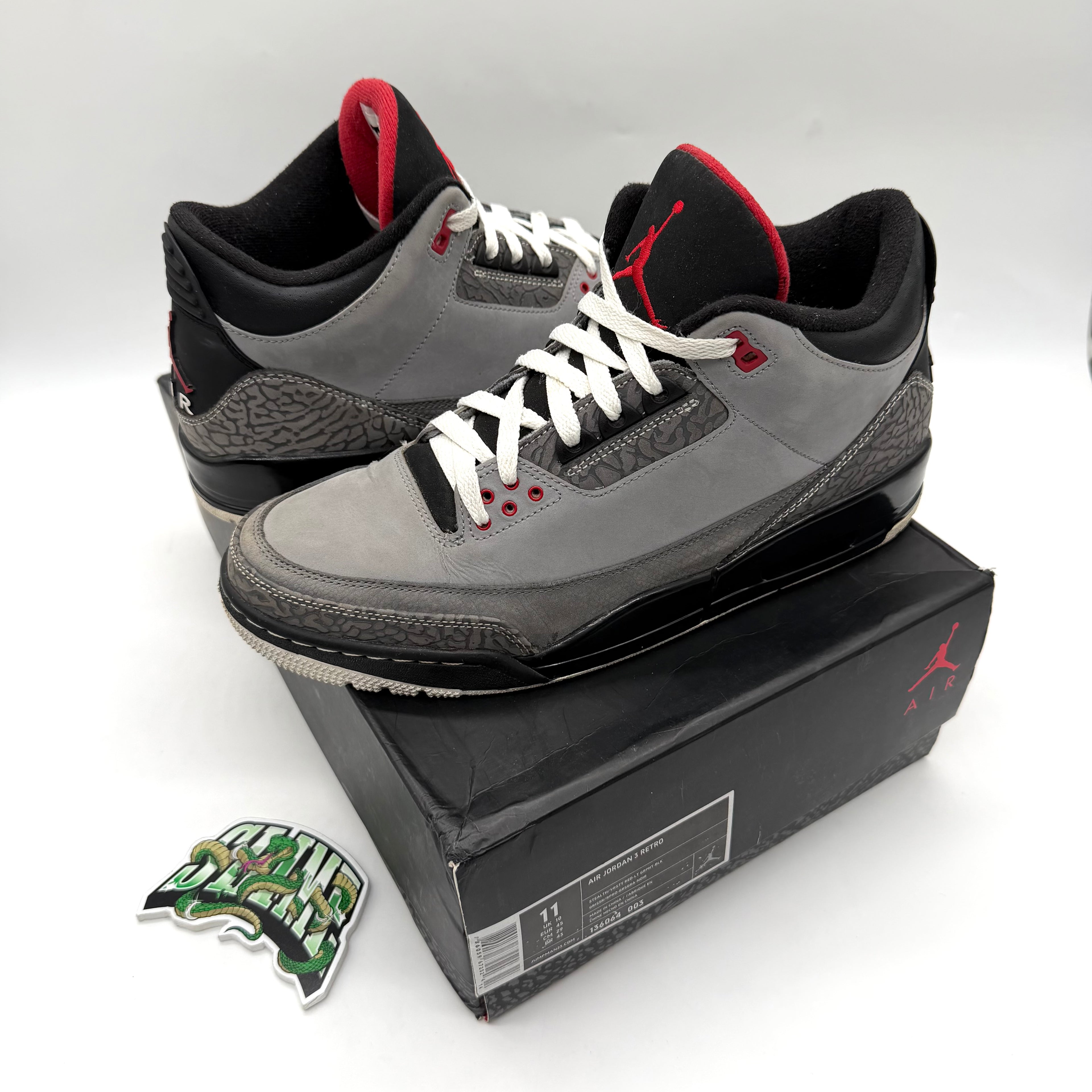 JORDAN 3 STEALTH 2011