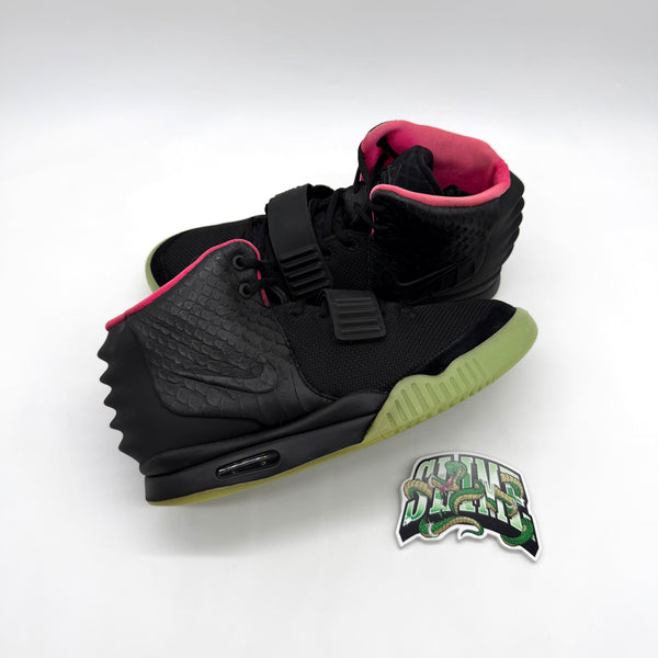 NIKE AIR YEEZY 2 SOLAR RED 2012