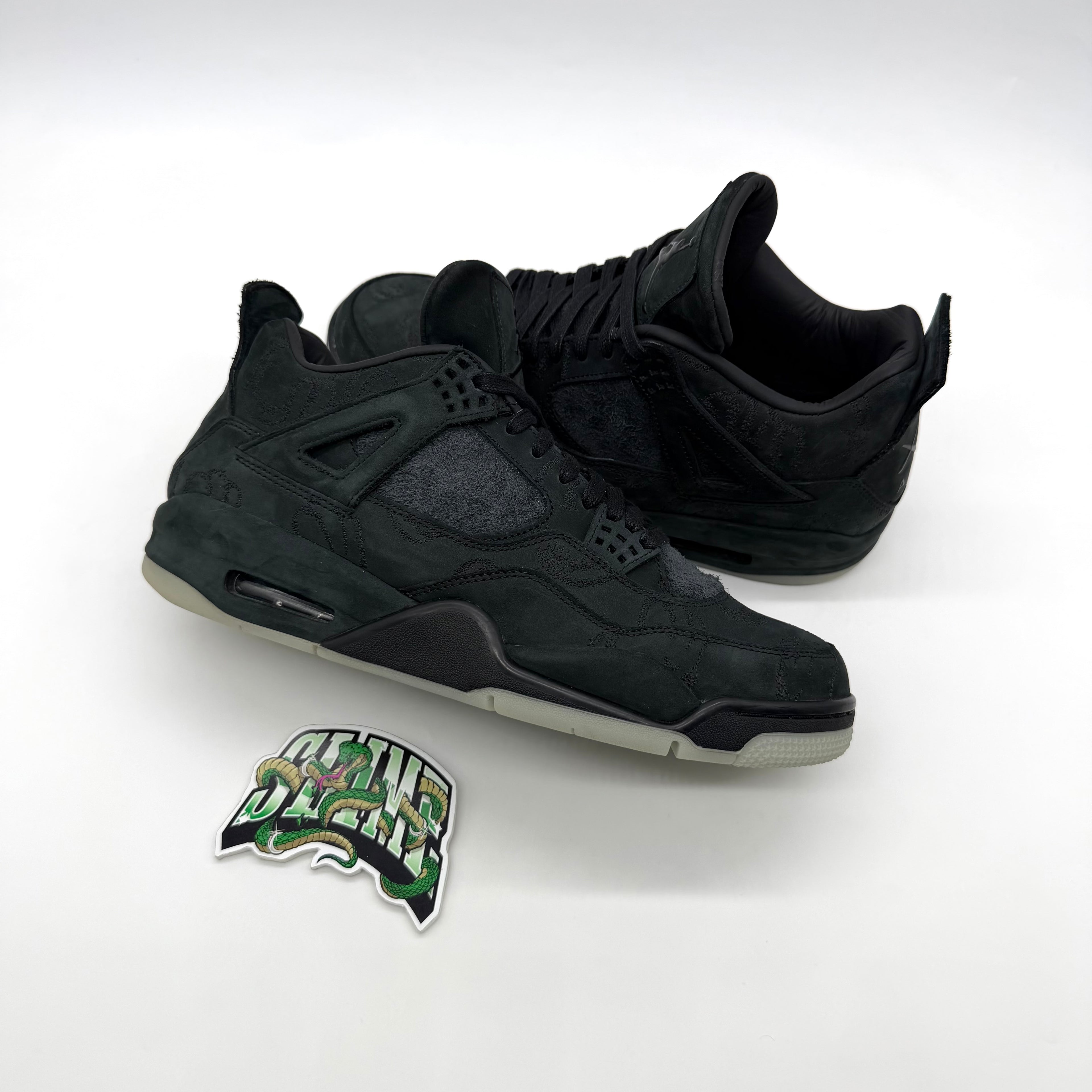 AIR JORDAN 4 RETRO KAWS BLACK 2017