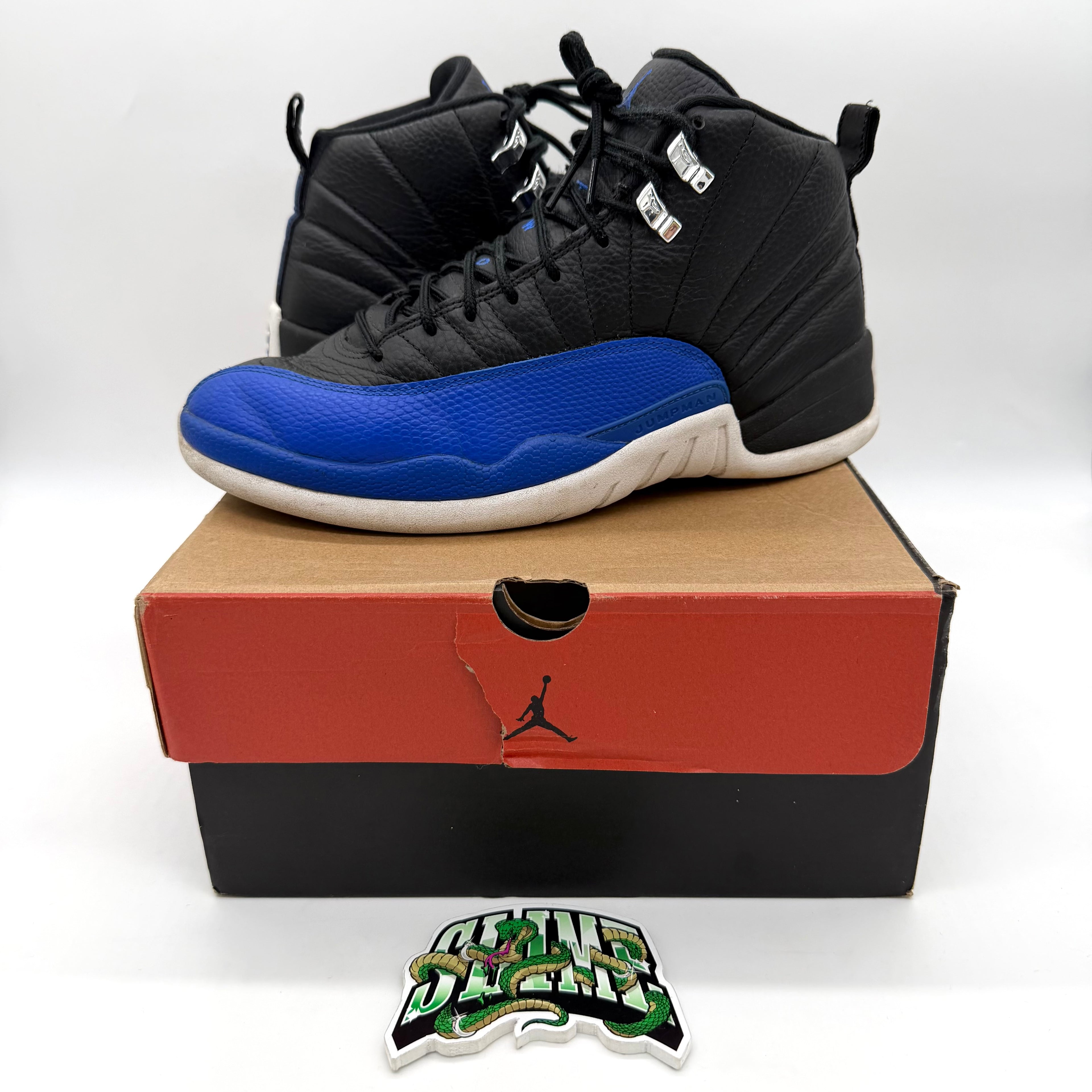 JORDAN 12 HYPER ROYALE 2020