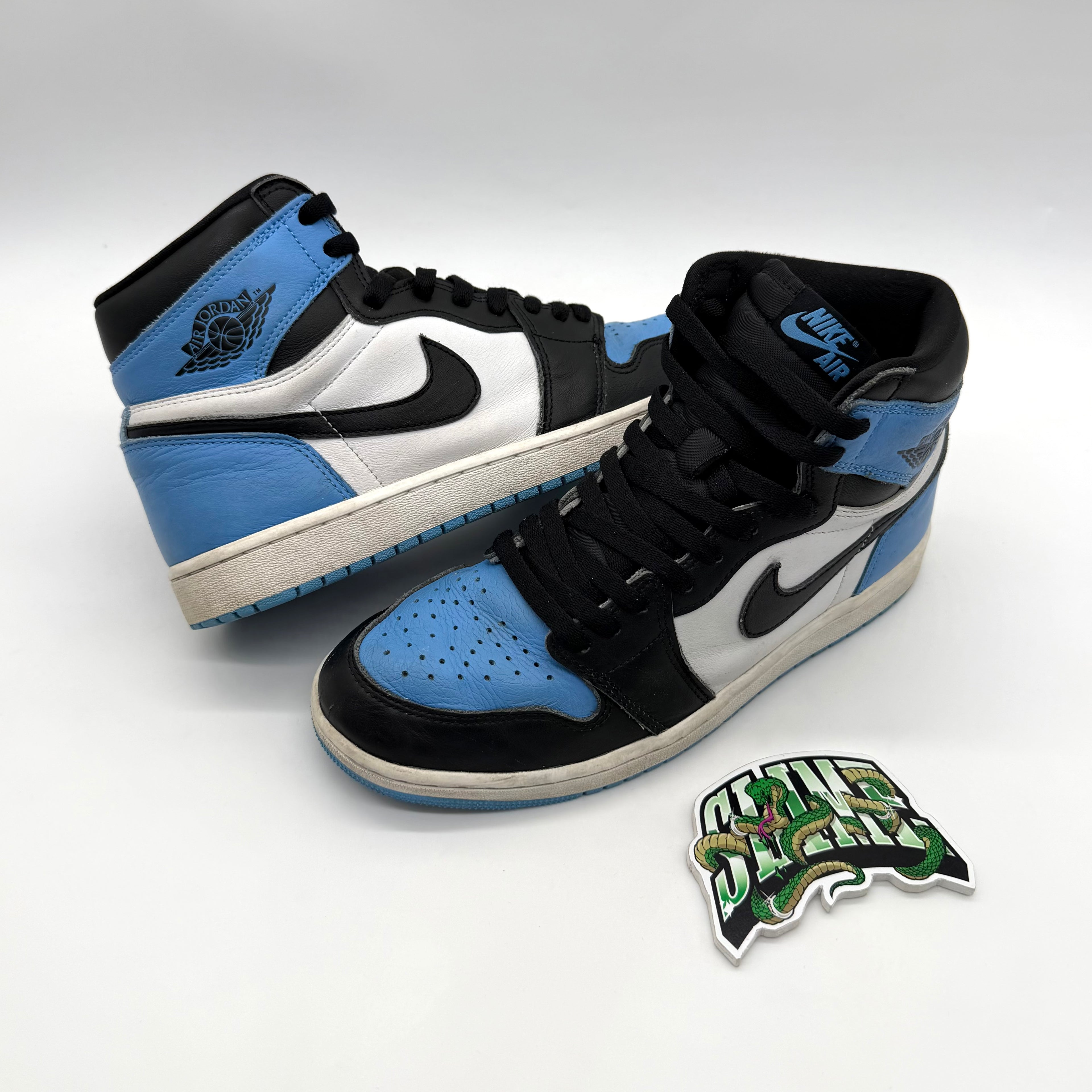 JORDAN 1 HIGH RETRO "UNC TOE"