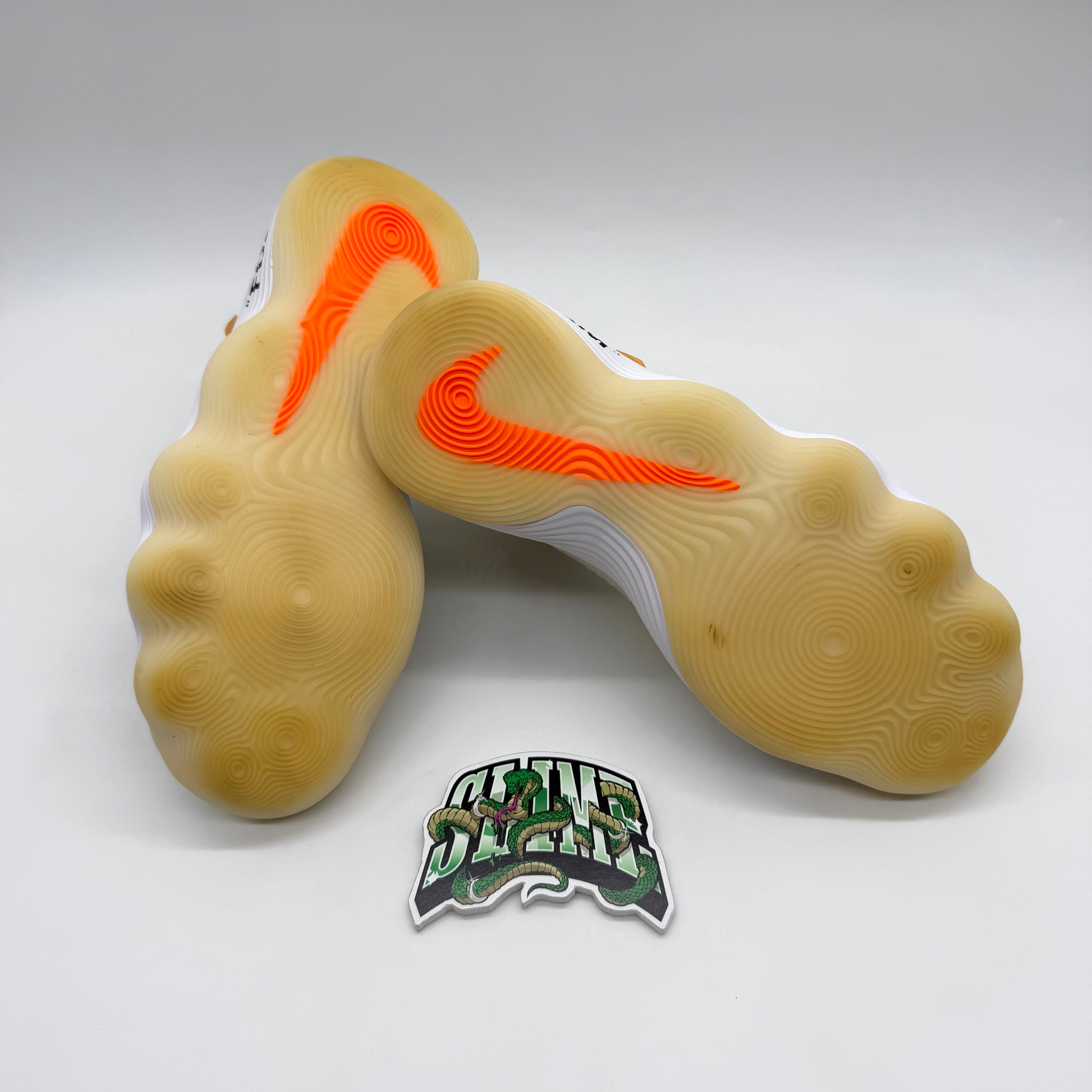 NIKE REACT HYPERDUNK X OFF-WHITE OG 2017