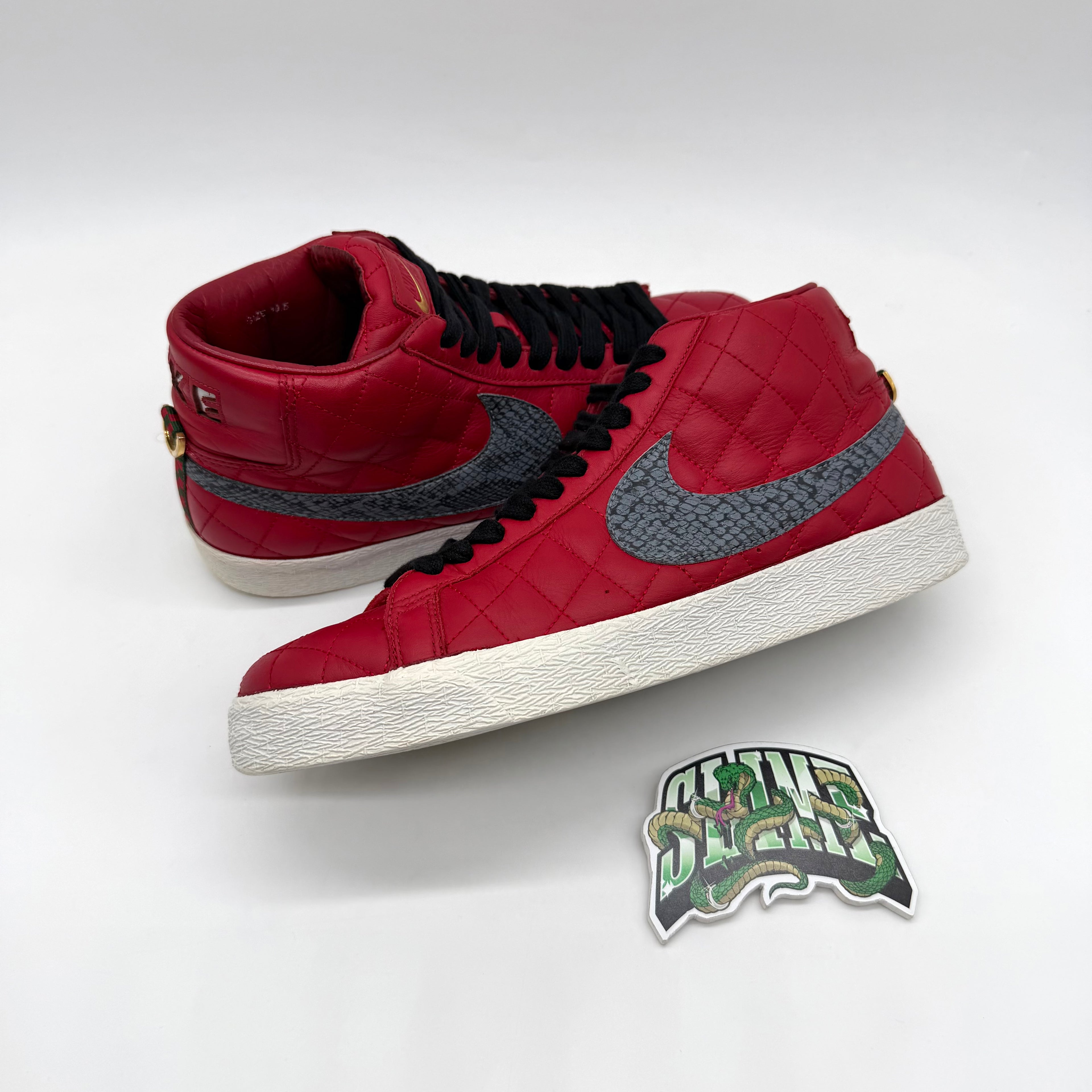 NIKE SB BLAZER SUPREME RED 2006
