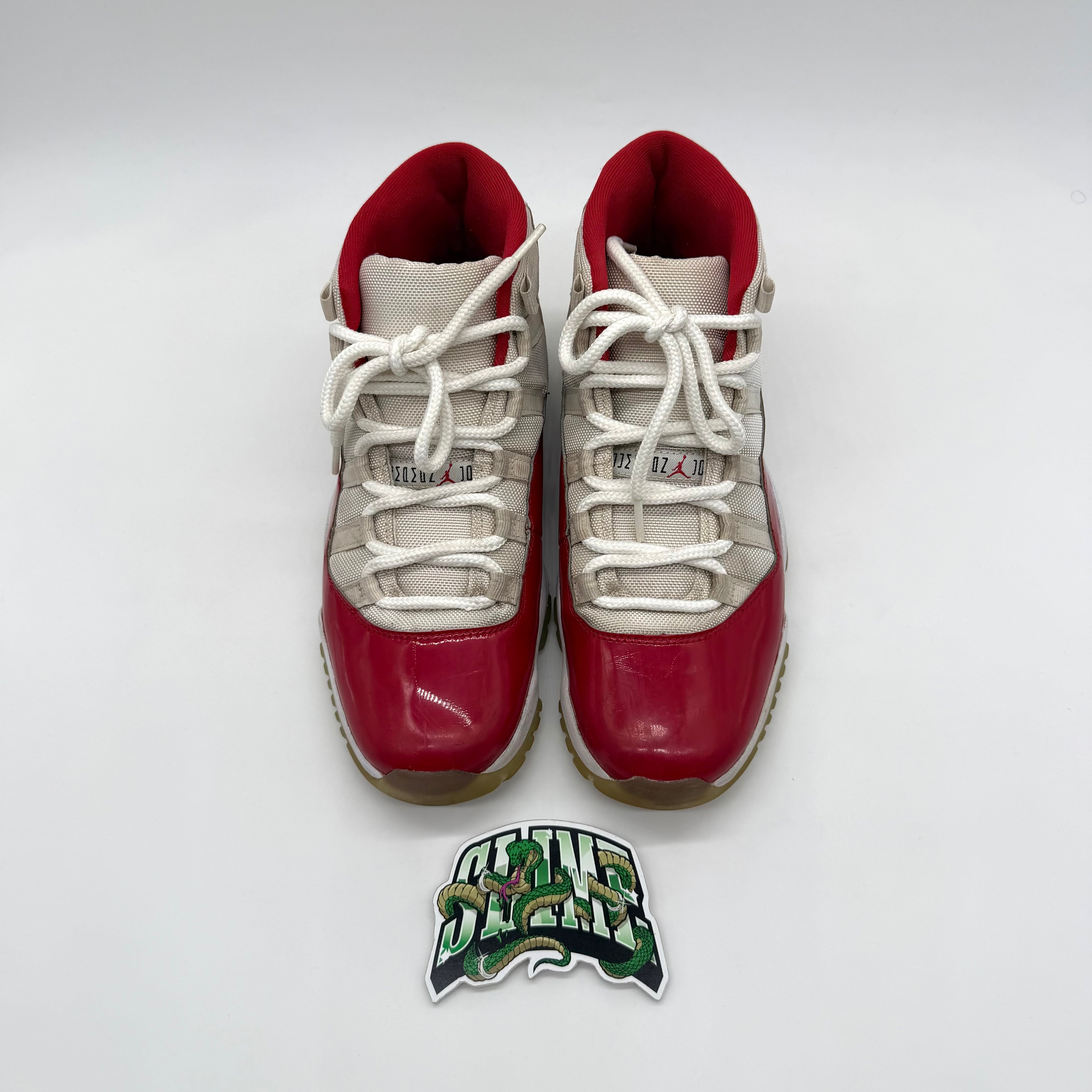 JORDAN 11 CHERRY 2022