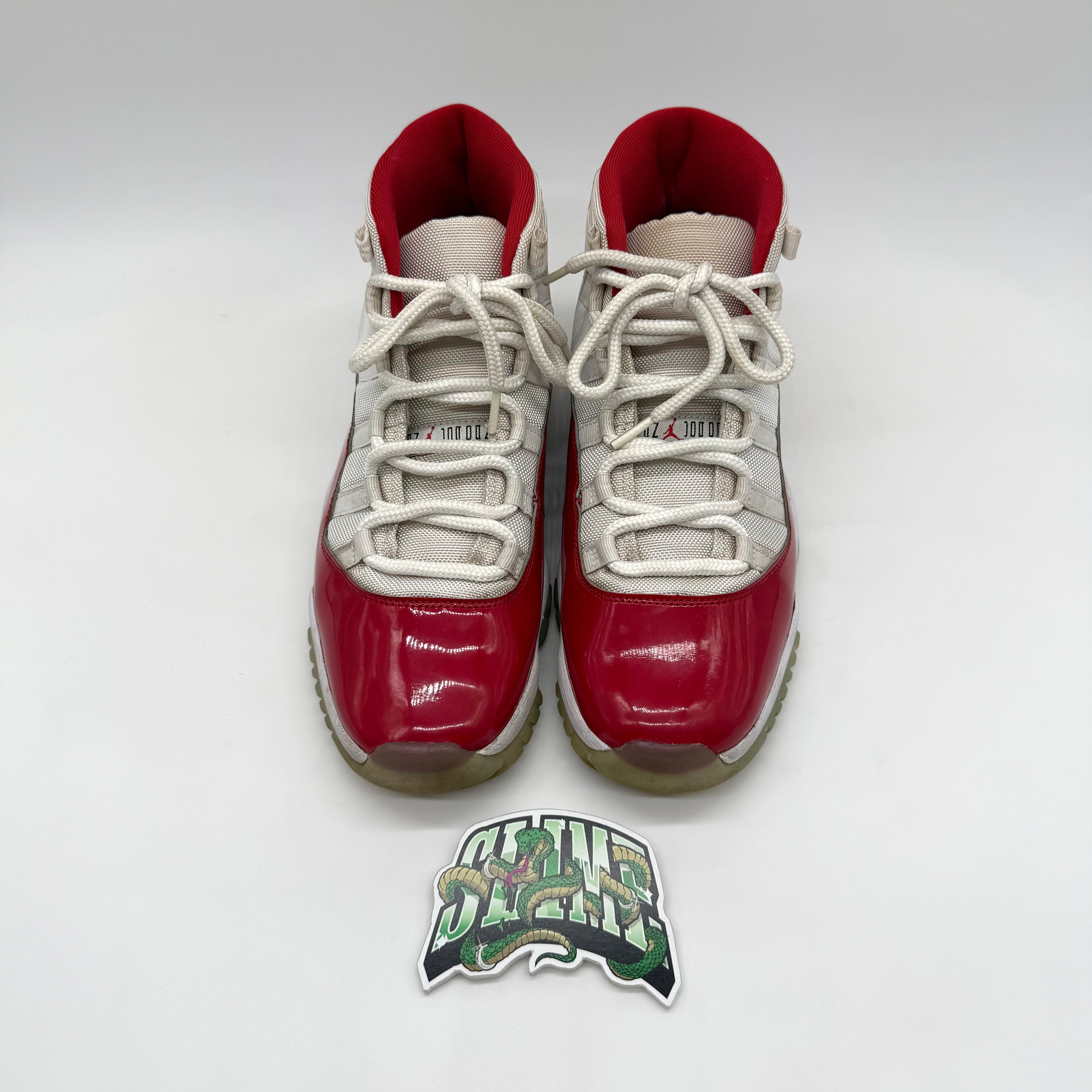 JORDAN 11 CHERRY 2022