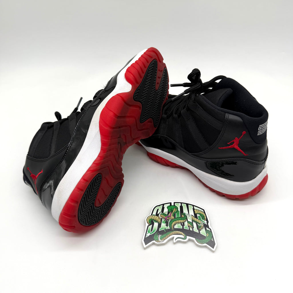JORDAN 11 BRED 2011