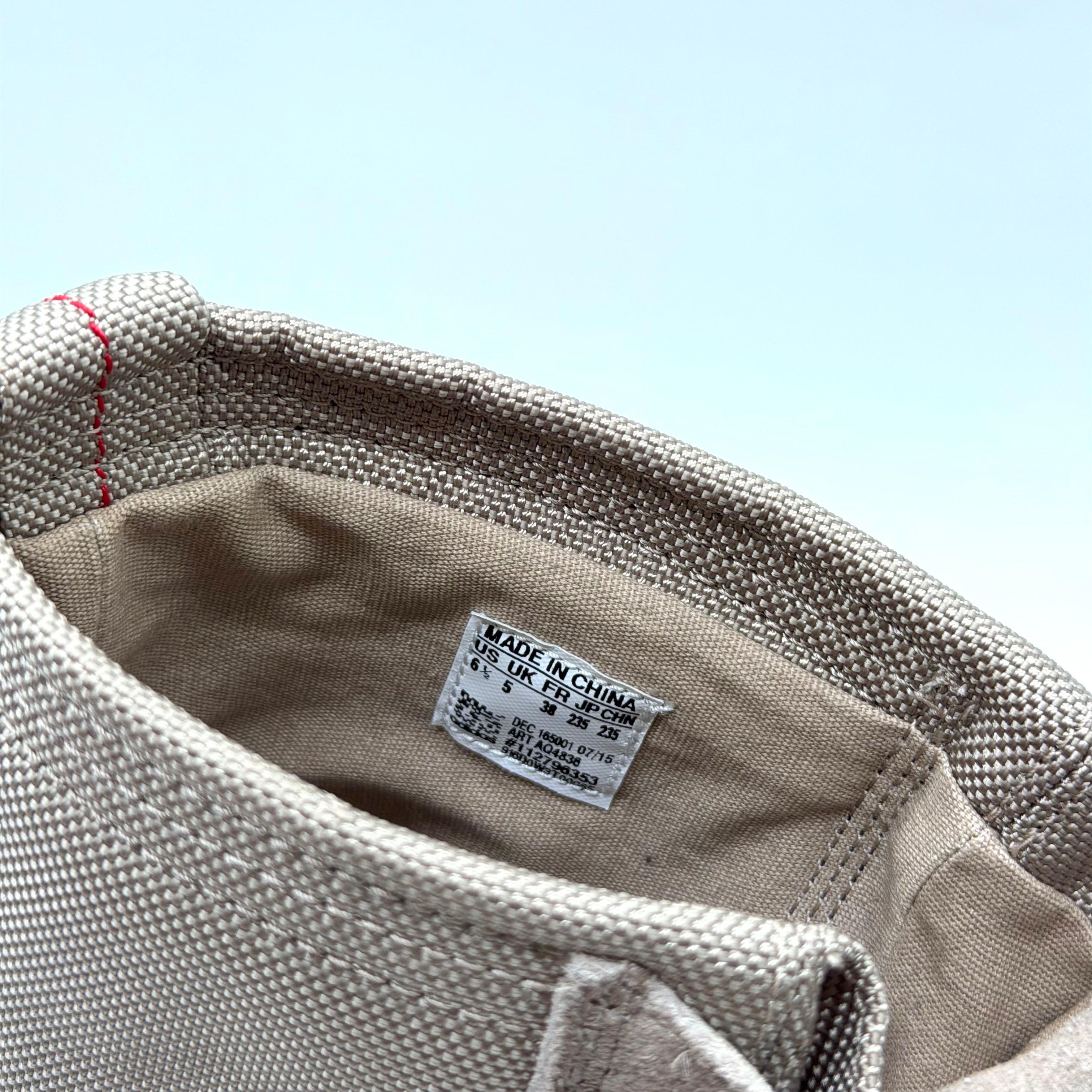 YEEZY 950 SAND 2015
